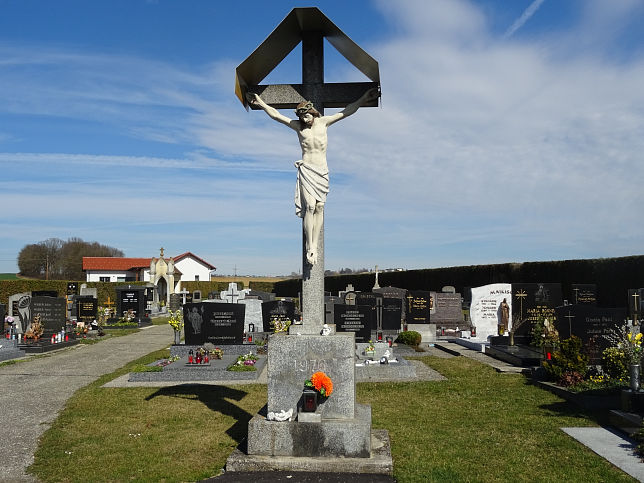 Deutsch Tschantschendorf, Friedhofskreuz
