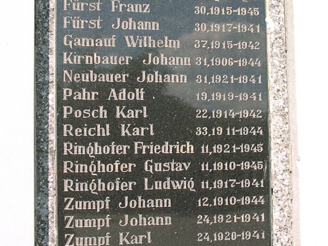Dreihtten, Kriegerdenkmal