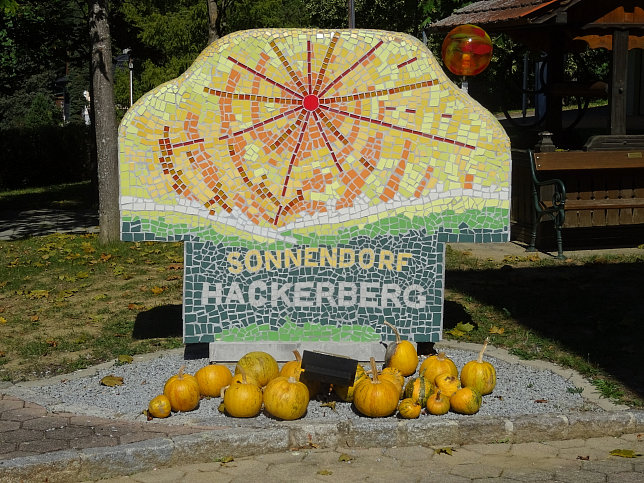 Hackerberg, Sonnendorf