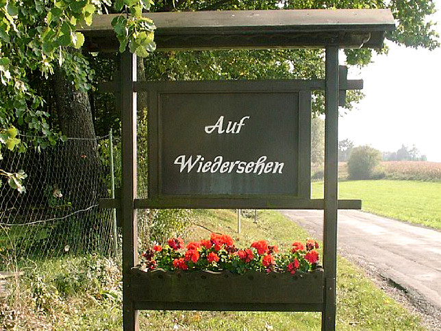 Hackerberg, Auf Wiedersehen