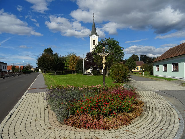 Heugraben, Holzkreuz