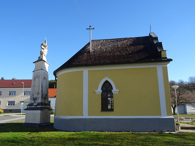 Litzelsdorf, Patriziuskapelle mit Pestsule