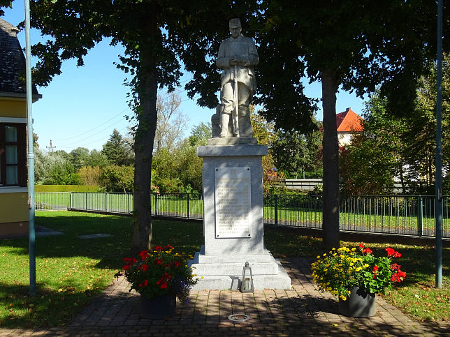 Minihof Liebau, Kriegerdenkmal