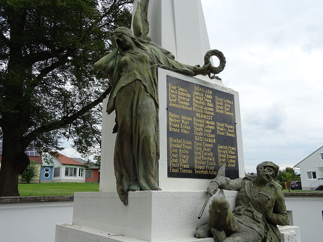 Ollersdorf, Kriegerdenkmal