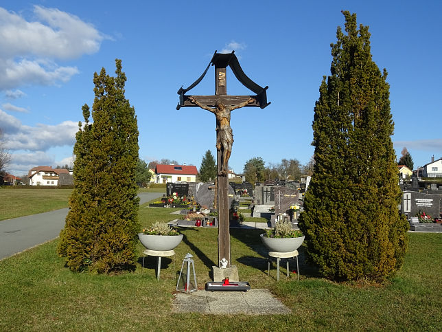 Rauchwart, Friedhofskreuz