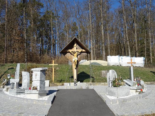 Rohr, Friedhofskreuz