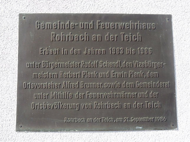 Rohrbach an der Teich, Feuerwehr und Gemeindeamt