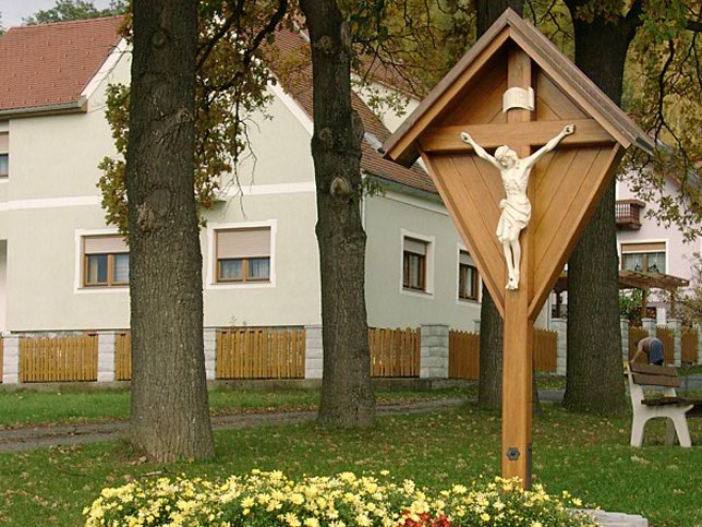 Rudersdorf, Kreuz