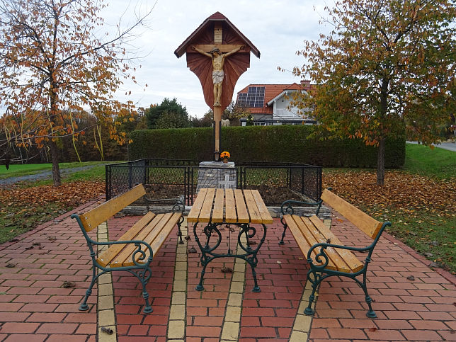 Spitzzicken, Holzkreuz