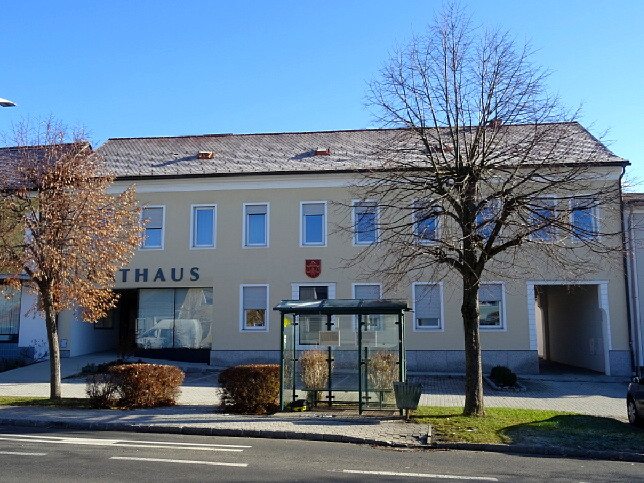 St. Michael, Rathaus