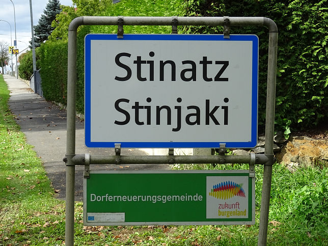 Stinatz, Ortstafel