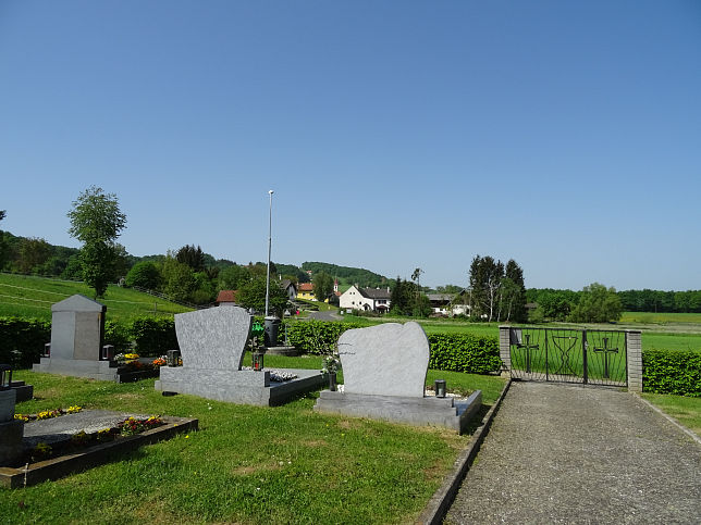 Sumetendorf, Friedhof