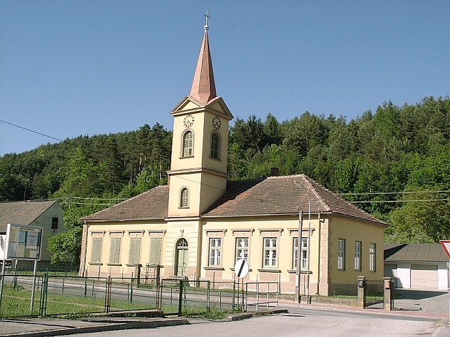 Tauchen, Evang. Schul- und Bethaus