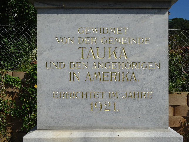 Tauka, Kriegerdenkmal