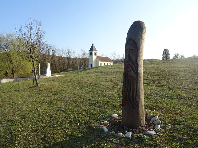 Tschanigraben, Skulptur aus Holz