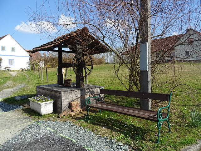 Wallendorf, Radbrunnen