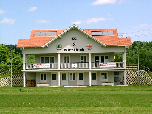 Wiesfleck, Sportclub neu