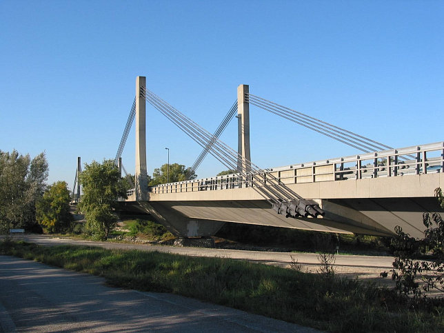 Schrgseilbrcke der Ostautobahn