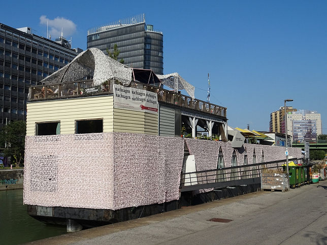 Badeschiff Wien