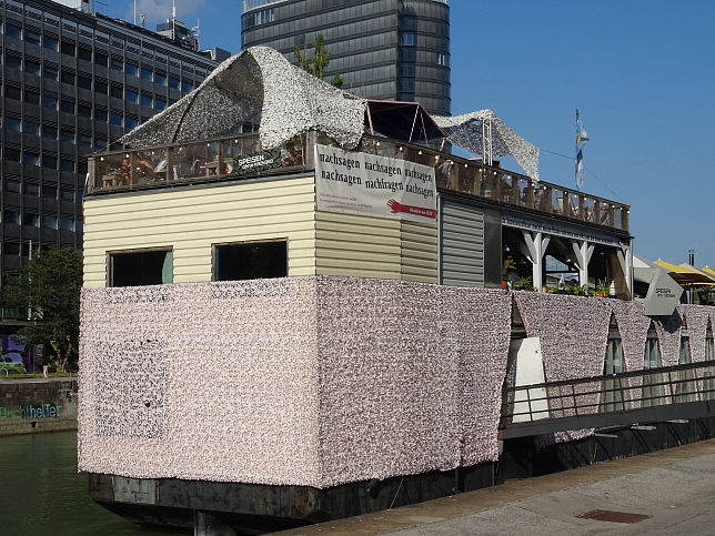 Badeschiff Wien