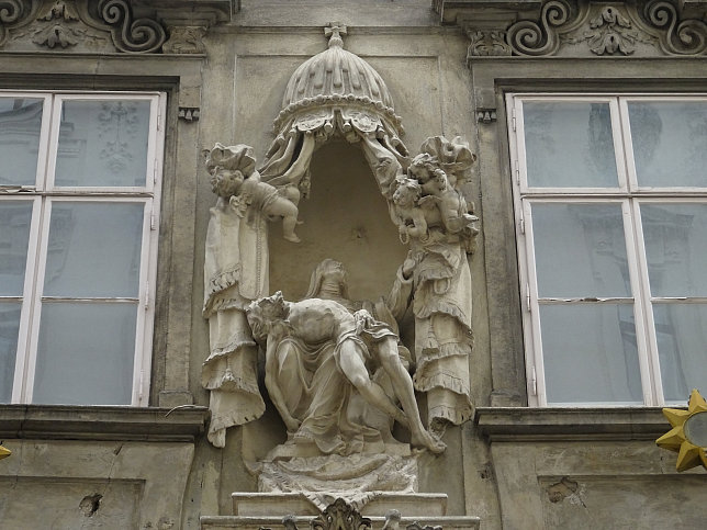 Miethaus, Zu den sieben Schwertern