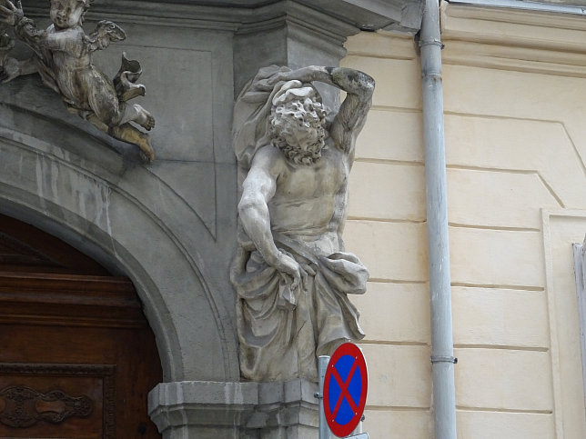 Miethaus, Zu den sieben Schwertern