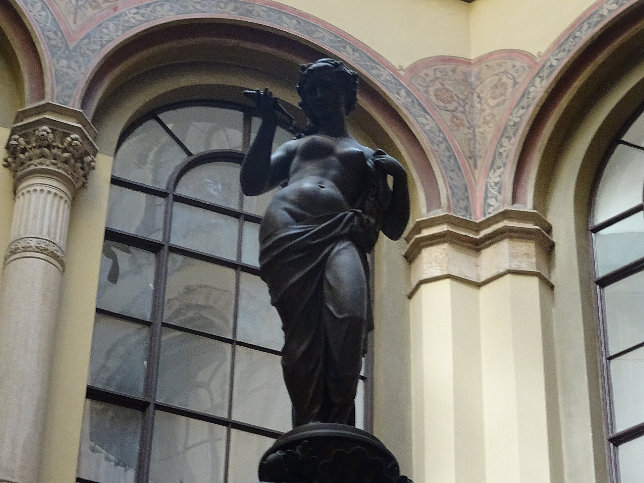Donaunixenbrunnen