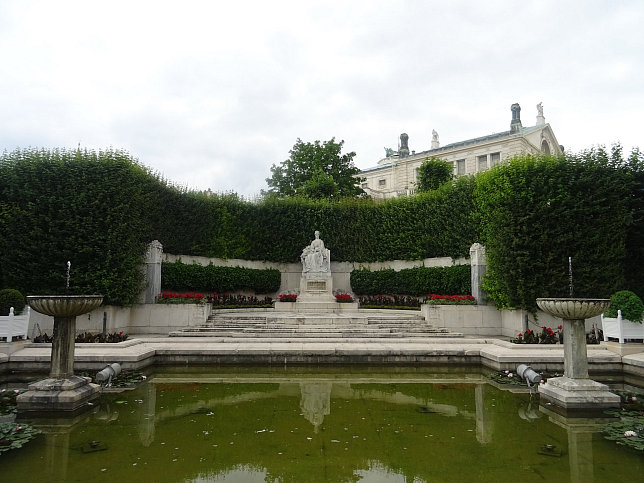 Kaiserin Elisabeth-Denkmal im Volksgarten