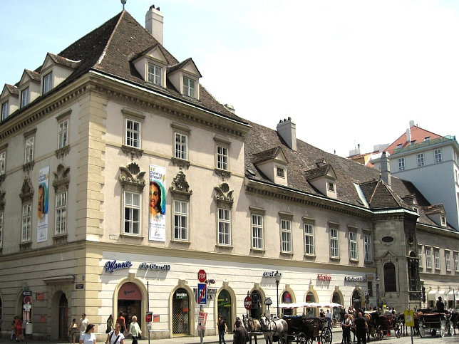 Erzbischfliches Palais