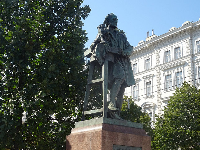 Georg Raphael Donner-Denkmal