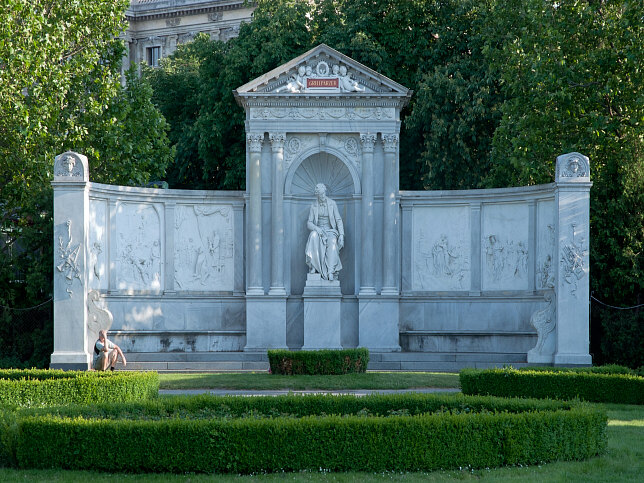 Grillparzer-Denkmal im Volkgarten