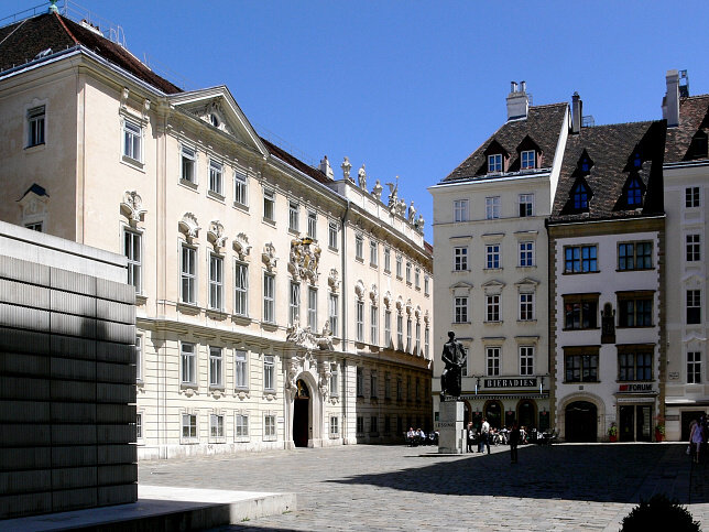 Judenplatz, Bhmische Hofkanzlei, Jordan-Haus