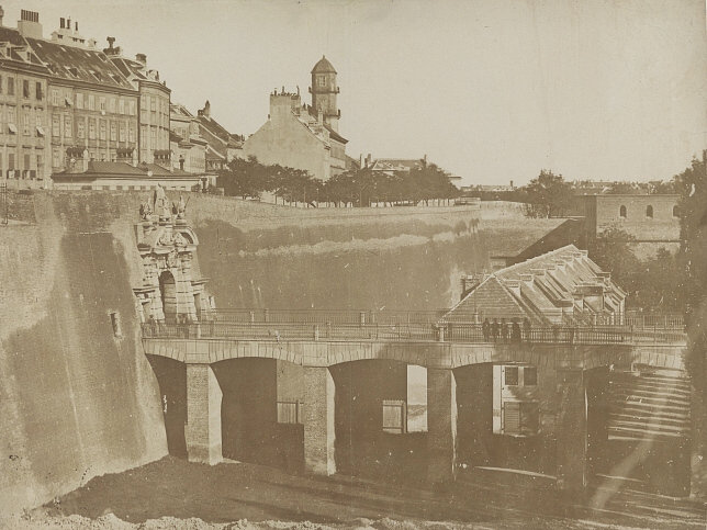 Krntnertor mit Wasserkunstbastei