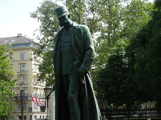 Kaiser Franz Joseph I. Denkmal im Burggarten