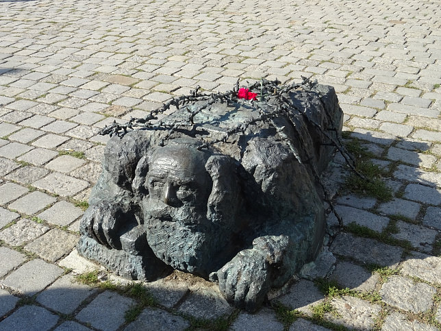 Mahnmal gegen Krieg und Faschismus
