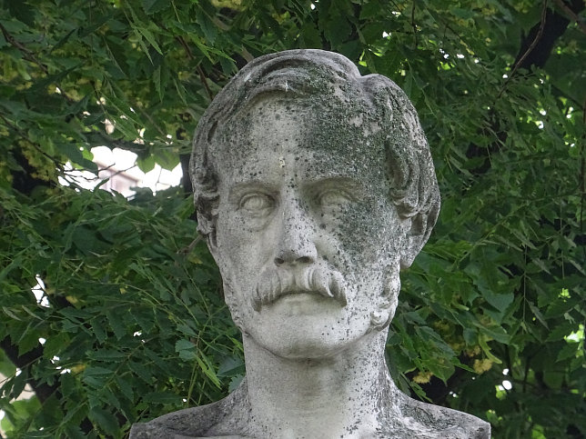 Nikolaus-Lenau-Denkmal