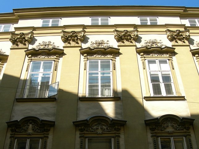 Palais Questenberg-Kaunitz