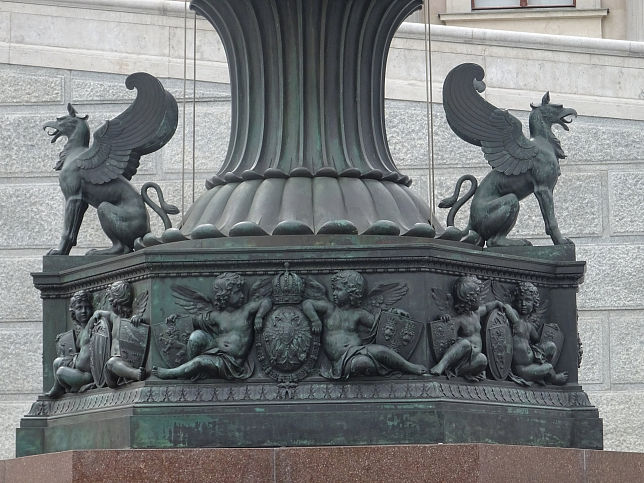 Flaggenmast vor dem Parlament