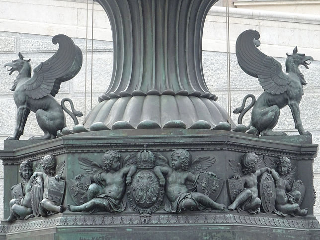 Flaggenmast vor dem Parlament