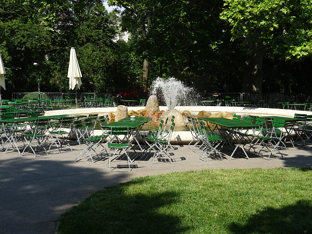 Brunnen im Rathauspark