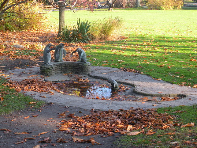 Vogeltränkebrunnen im Stadtpark