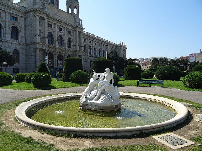 Tritonen- und Najadenbrunnen