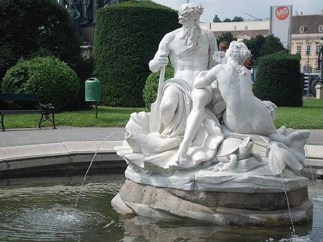 Tritonen- und Najadenbrunnen