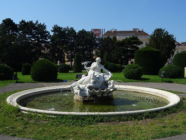 Tritonen- und Najadenbrunnen