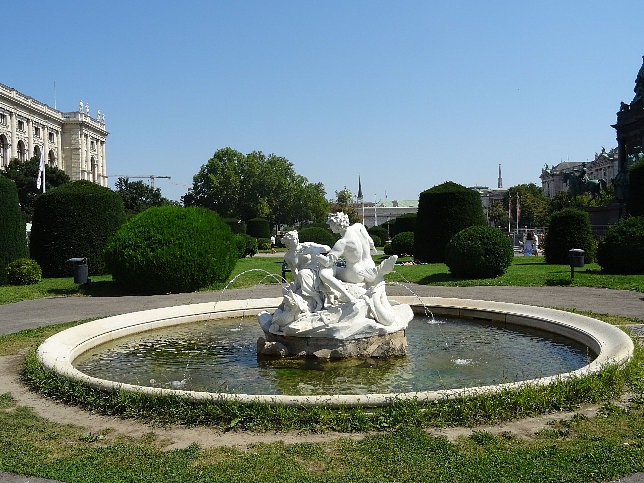 Tritonen- und Najadenbrunnen