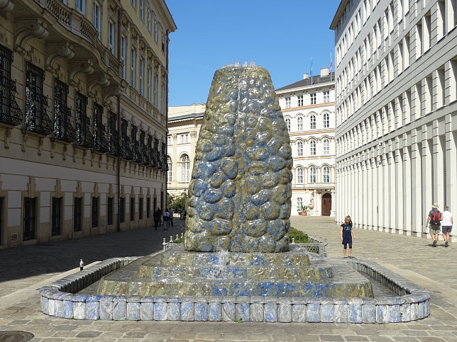 Wasserwellen-Lebens-Brunnen