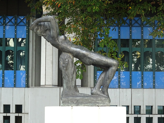Anton Hanak, Weibliche Aktfigur