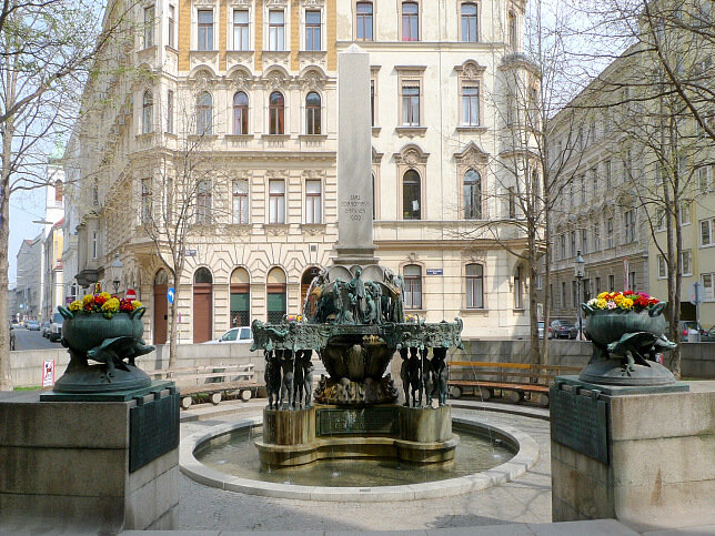 Karl-Borromus-Brunnen