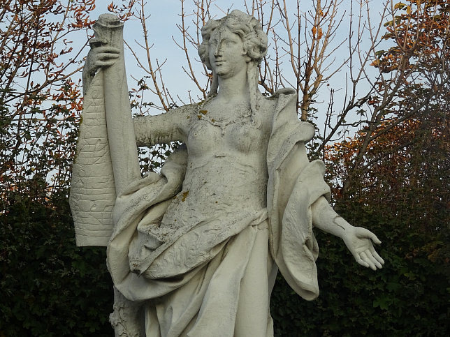 Musenfigur beim Schloss Belvedere