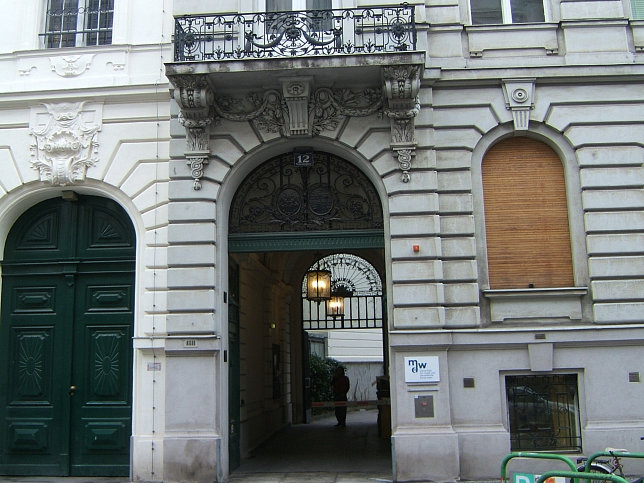 Palais Bourgoing